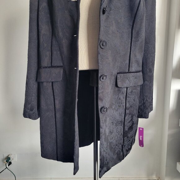 NWT –Vintage Field Manor Black Jacquard Velvet Trim Coat (Size: XL) - Picture 7 of 14